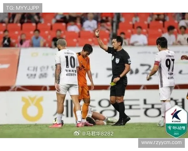 李昊宰双响助浦项铁人完胜水原FC朴镛熹进球无效延续不败势头 李昊宰双响助浦项铁人完胜水原FC朴镛熹进球无效延续不败势头